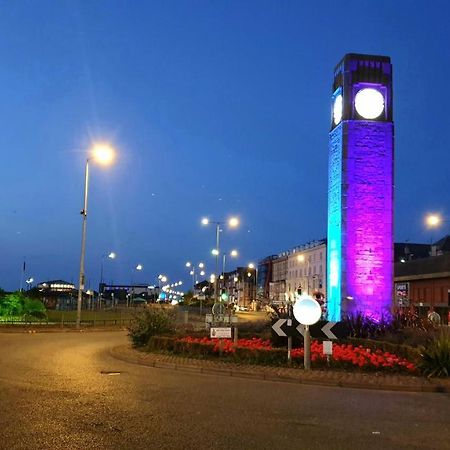 Gabriel Guesthouse Rhyl Dış mekan fotoğraf