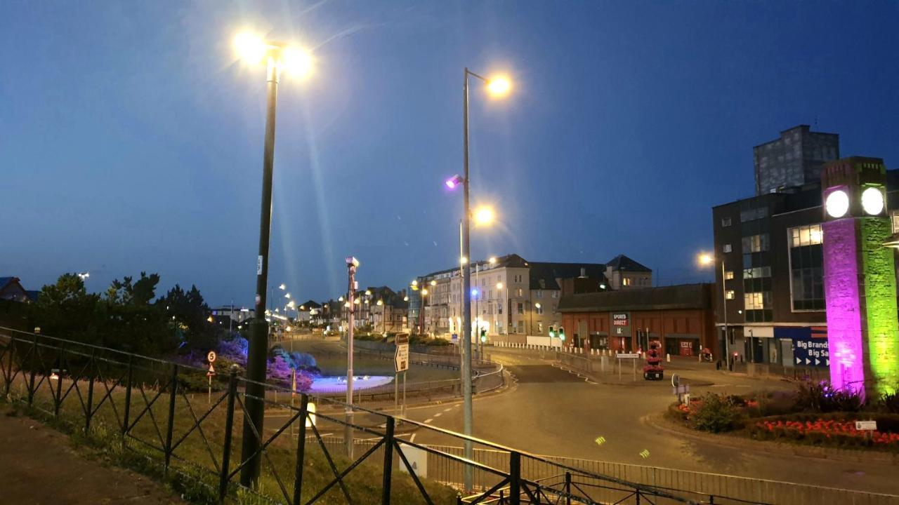 Gabriel Guesthouse Rhyl Dış mekan fotoğraf