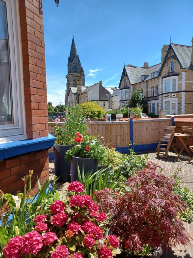 Gabriel Guesthouse Rhyl Dış mekan fotoğraf